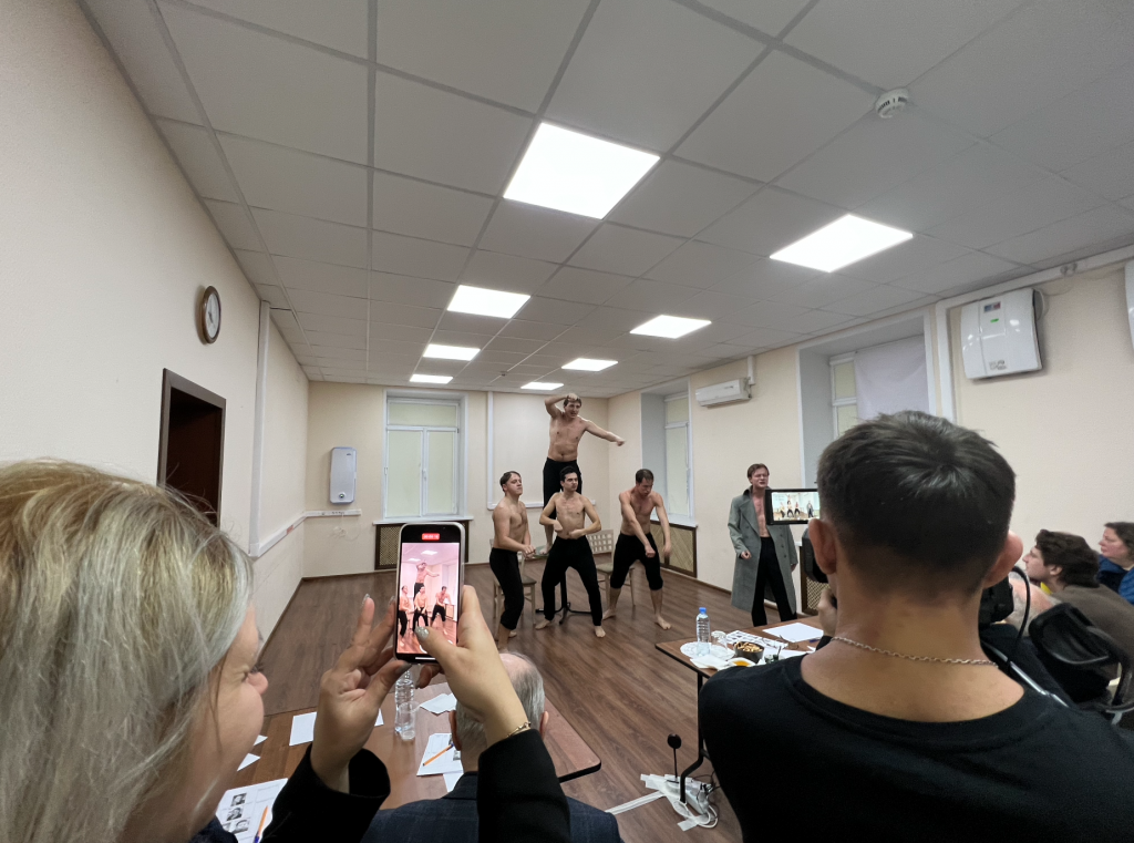 Снимок экрана 2021-12-30 в 00.14.06.png Снимок экрана 2021-12-30 в 00.14.06.png