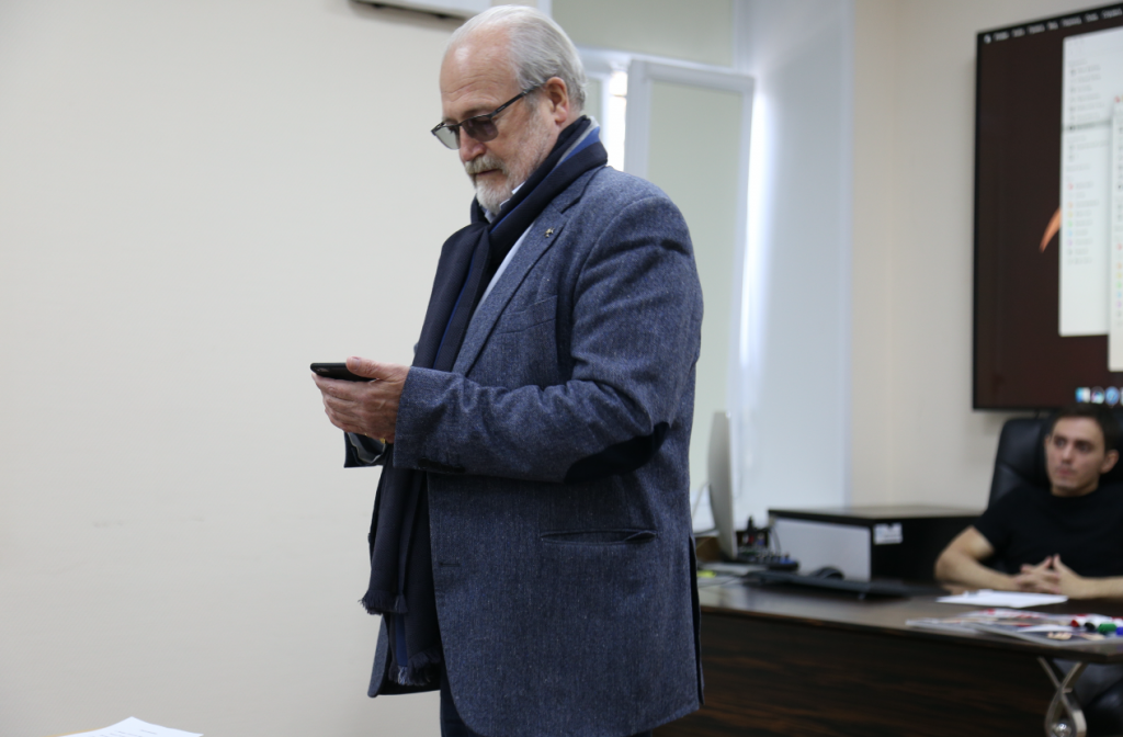 Снимок экрана 2019-03-12 в 15.21.32.png Снимок экрана 2019-03-12 в 15.21.32.png